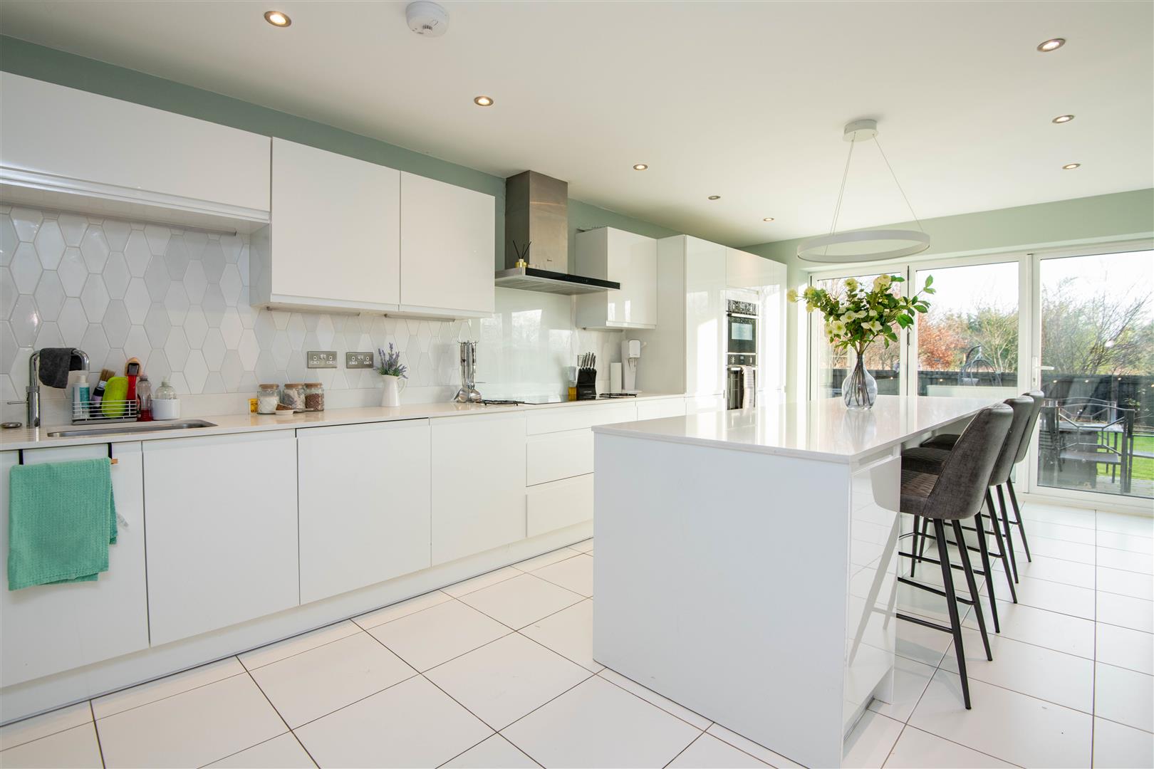 4 bed property in Swallowfield, Preston